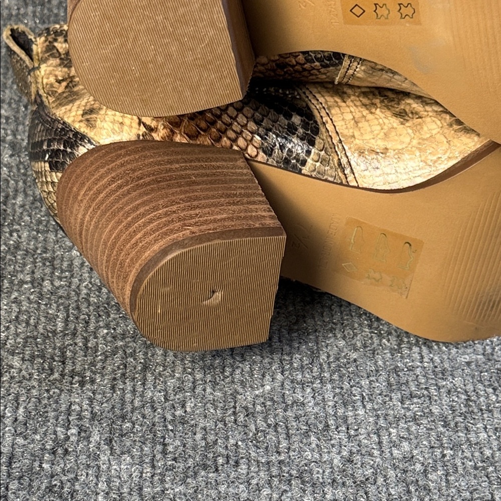 Madewell Snake-Print Ankle Boots in Tan Taupe and Black Size 7.5 - Picture 16 of 16